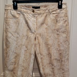 WHBM 12R Slim Leg